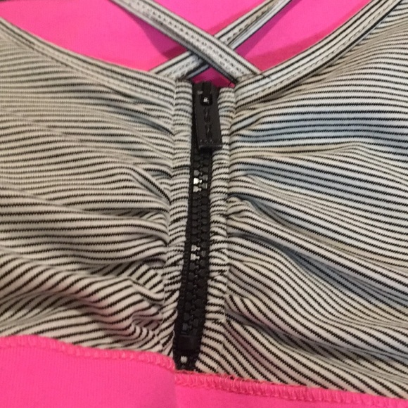 Bebe Sport Top size Small - Picture 5 of 7